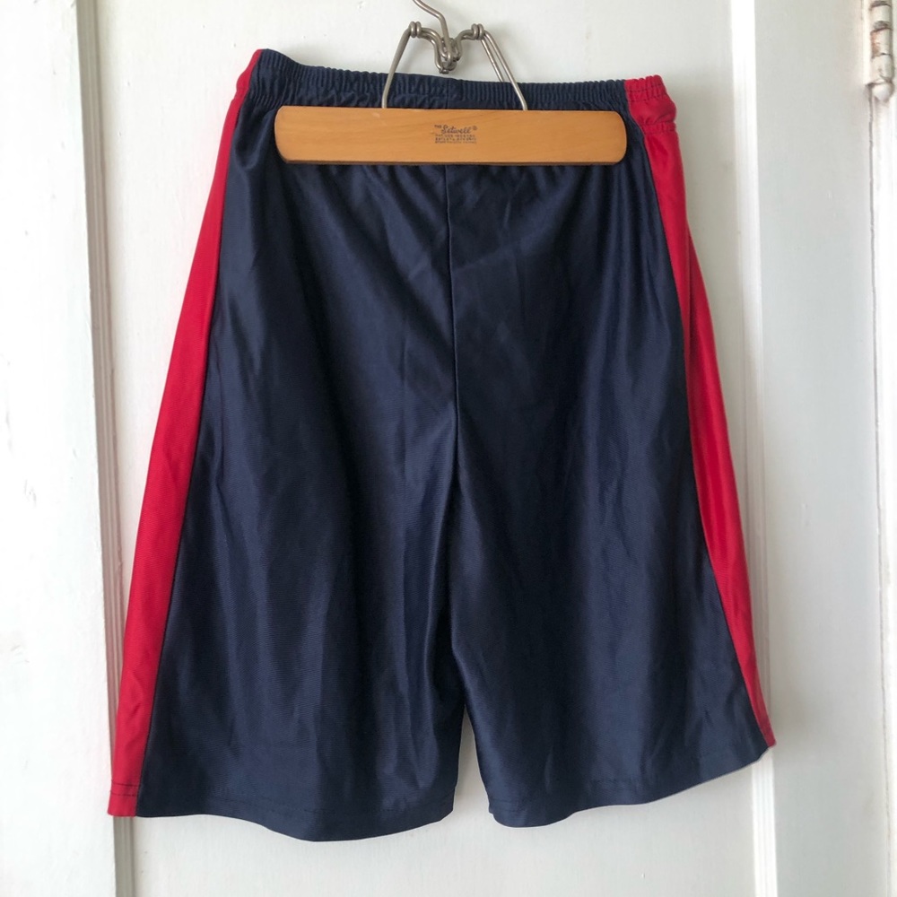 🌼𝟷𝟶/$𝟹𝟻🌼
 Champion shorts